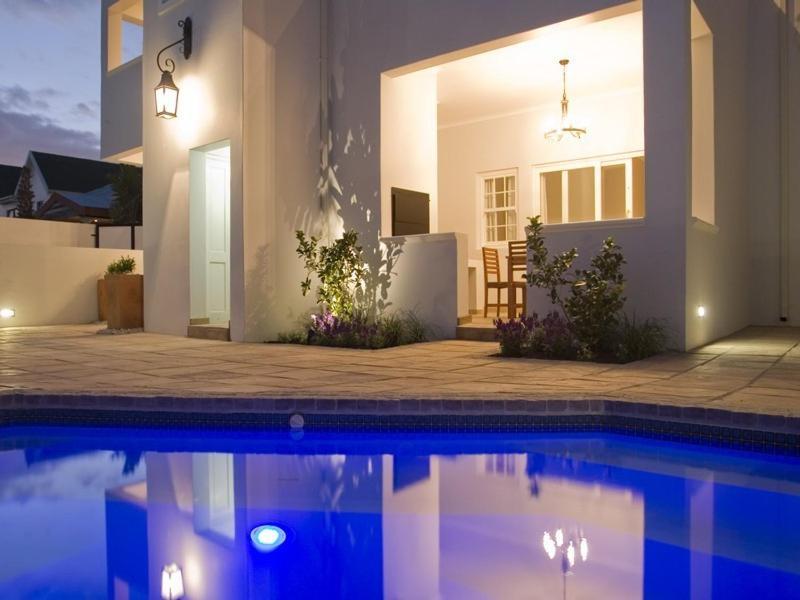 Kenjockity Self Catering Apartments ヘルマナス エクステリア 写真